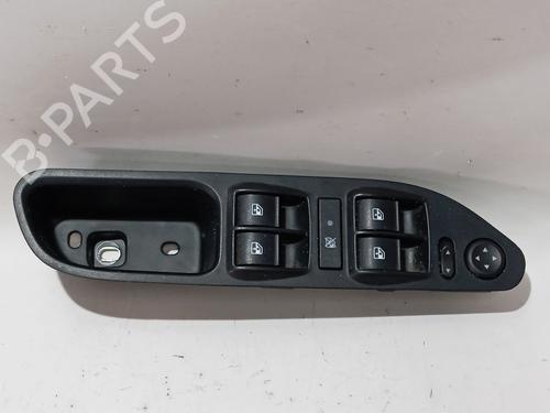 Used Left front window switch FIAT TIPO Hatchback (356_, 357_) [2016-2025]  28812586