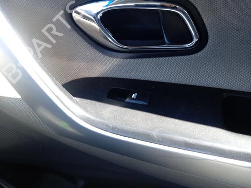 Used Right front window switch KIA CEE'D (JD) [2012-2018]  30372718