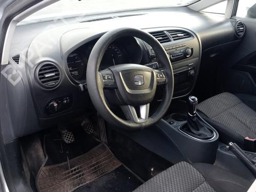 Right headlight SEAT LEON (1M1) | BP30376371C29