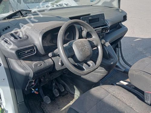 Engine control unit (ECU) CITROËN BERLINGO Box Body/MPV (K9) | BP31182423M57