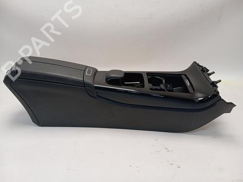 Armlæn MERCEDES-BENZ A-CLASS (W177) A 200 d (177.012) (150 hp) 30375294