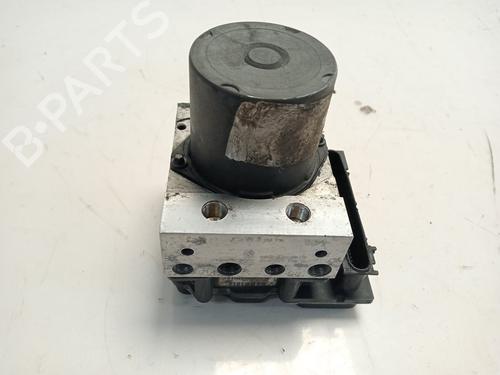 Used ABS pump RENAULT SCÉNIC II (JM0/1_) [2003-2010]  16580319
