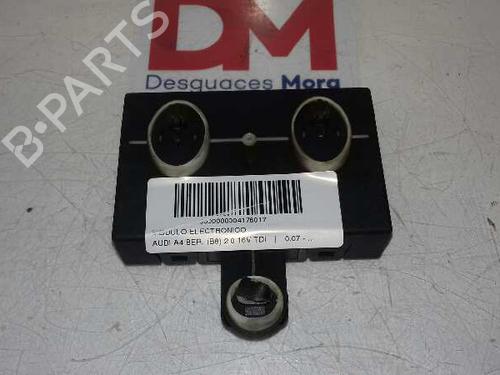 Used Electronic module AUDI A4 B8 (8K2) 2.0 TDI 16V (140 hp) 30369906
