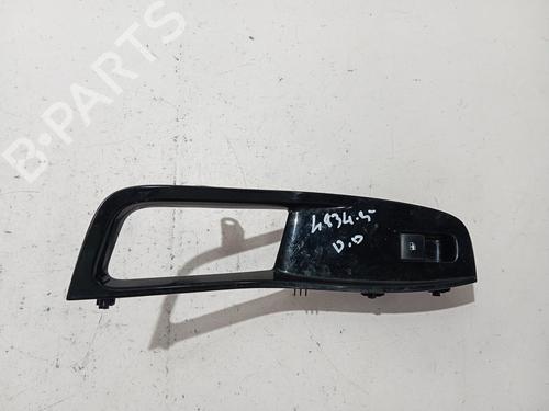Used Right front window switch CHEVROLET ORLANDO (J309) [2010-2025]  30374469
