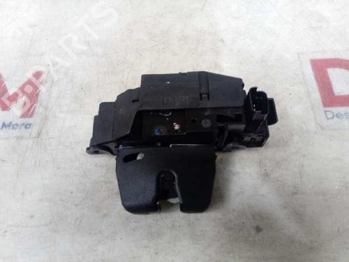 Used Tailgate lock PEUGEOT 308 II (LB_, LP_, LW_, LH_, L3_) 1.5 BlueHDI 100 (102 hp) 13217179