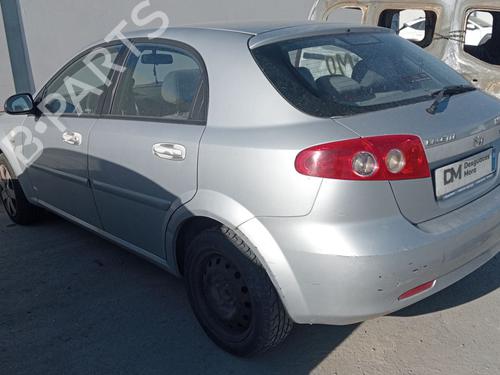 Guarda-lamas esquerdo DAEWOO LACETTI Hatchback (KLAN)  | BP26206257C41 