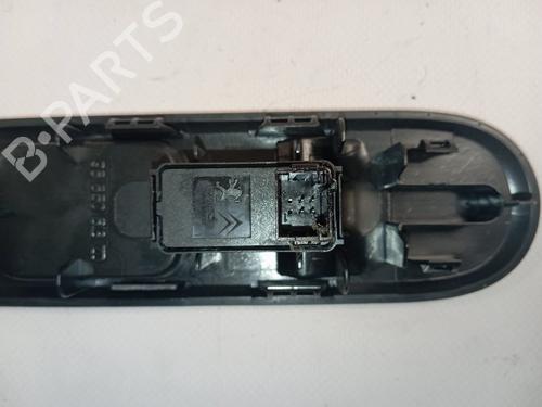 Right front window switch PEUGEOT 3008 II SUV (MC_, MR_, MJ_, M4_)  | BP30374085I26 