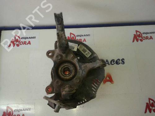 Used Right front steering knuckle TOYOTA AURIS (_E15_) [2006-2013]  12653903