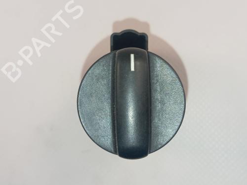Used Headlight switch Headlight switch 37589943 37589943