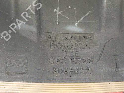 Steering wheel SEAT LEON (1P1)  | BP28058083C49 