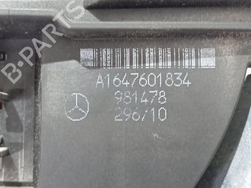 Front right exterior door handle MERCEDES-BENZ M-CLASS (W164) ML 320 CDI 4-matic (164.122) | BP28729529C129 