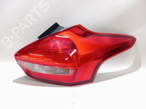 Used Right taillight FORD FOCUS III [2010-2020]  28492364