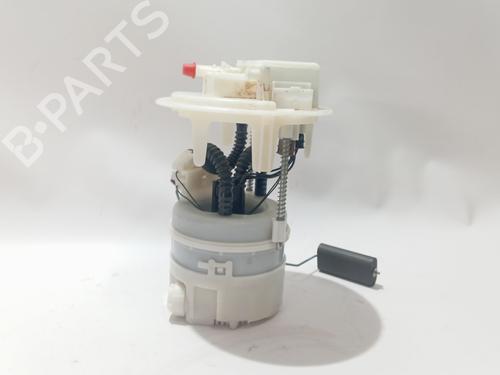 Used Fuel pump PEUGEOT 3008 II SUV (MC_, MR_, MJ_, M4_) [2016-2026]  32079916