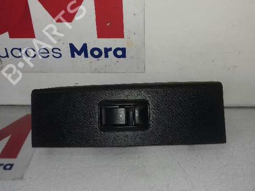 Used Right front window switch TOYOTA COROLLA Verso (_E12_) 1.6 VVT-i (ZZE121_, ZZE121R) (110 hp) 17047325