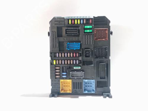 Used Fuse box Fuse box 36934049 36934049