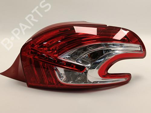 Used Right taillight Right taillight 32859739 32859739