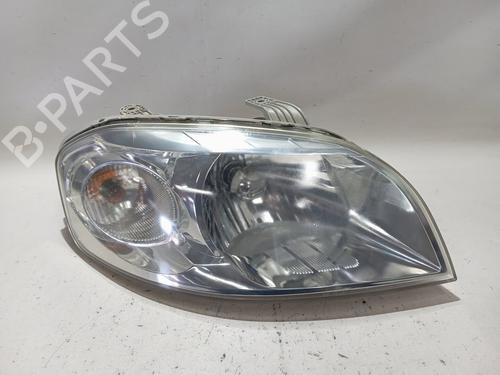 Used Right headlight CHEVROLET AVEO / KALOS Hatchback (T250, T255) 1.4 16V (94 hp) 28950612