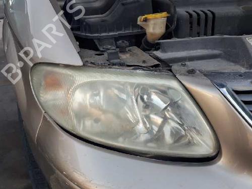 Højre forlygte CHRYSLER VOYAGER IV (RG, RS) 2.5 CRD (141 hp) 16541523