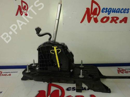 Gear lever AUDI Q3 (8UB, 8UG) 2.0 TFSI quattro | BP19260552M90 