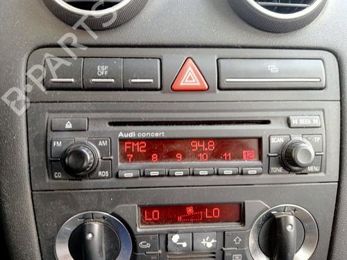 Used Radio AUDI A3 (8P1) [2003-2013]  17788623