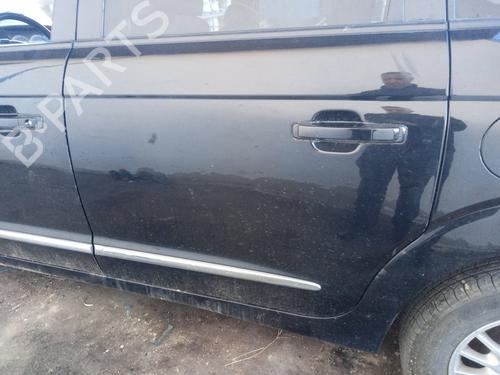 Używane Drzwi tylne lewe SSANGYONG RODIUS I [2005-2025]  23886789