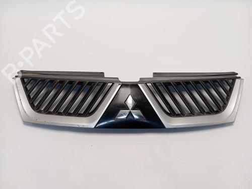 Used Grille Grille 37443712 37443712