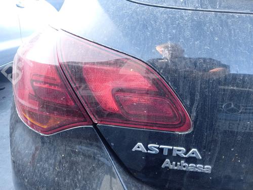 Used Left tailgate light OPEL ASTRA J (P10) [2009-2016]  14133419