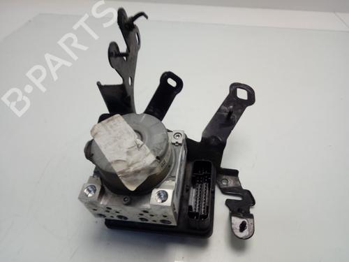 Used ABS pump RENAULT MEGANE IV Hatchback (B9A/M/N_) [2015-2025]  15349960
