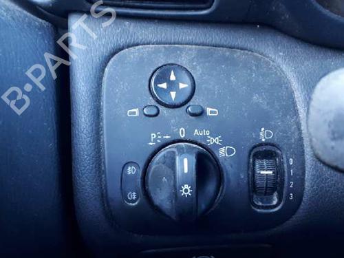 Used Headlight switch MERCEDES-BENZ C-CLASS (W203) C 220 CDI (203.006, 203.008) (143 hp) 16121260
