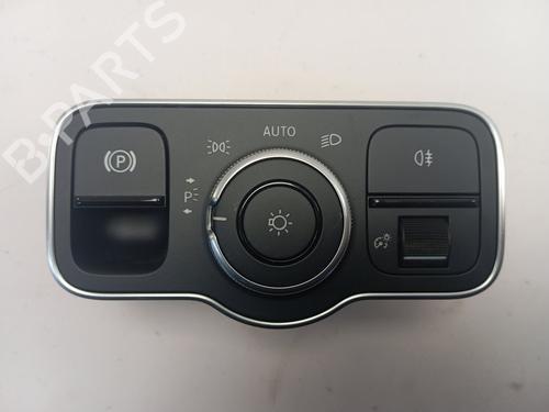 Used Headlight switch MERCEDES-BENZ GLA (H247) GLA 180 (247.784) (136 hp) 28031251