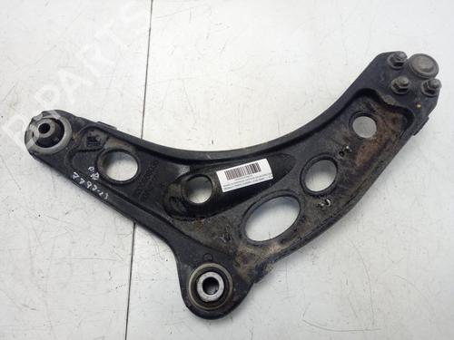 Used Right front suspension arm RENAULT TRAFIC III Van (FG_) [2014-2025]  16653137