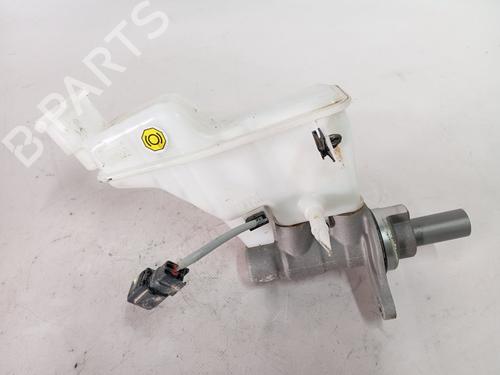 Used Brake master cylinder HYUNDAI TUCSON (TL, TLE) 1.7 CRDi (141 hp) 22712515