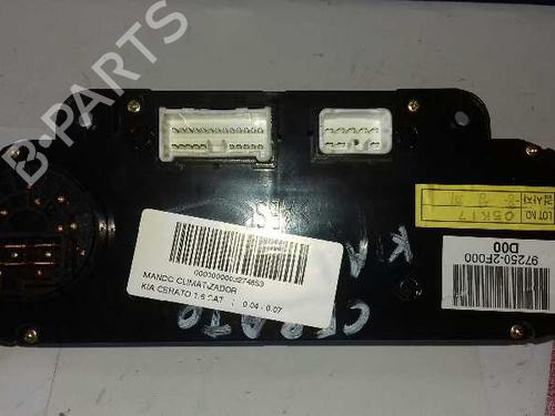 Used Climate control KIA CERATO I Hatchback (LD) 1.6 (105 hp) 12640581
