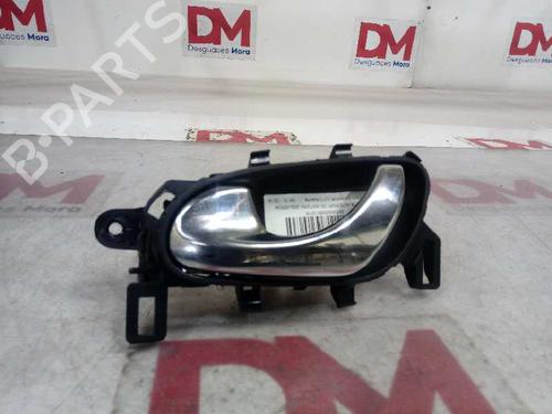 Used Front left interior door handle NISSAN QASHQAI II SUV (J11, J11_) [2013-2025]  12838680
