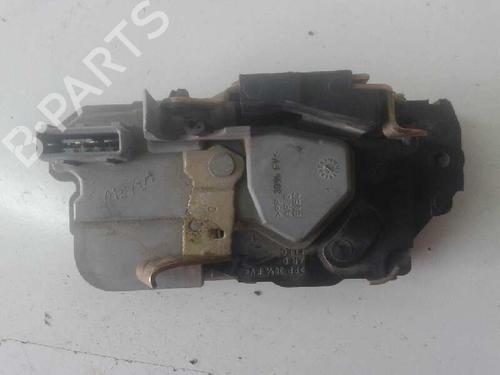 Used Front right lock PEUGEOT 306 Hatchback (7A, 7C, N3, N5) 1.9 D (69 hp) 12832868