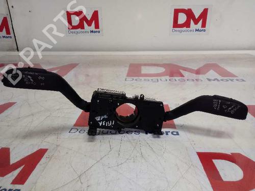 Used Steering column stalk SEAT IBIZA IV SC (6J1, 6P5) [2008-2018]  16647054
