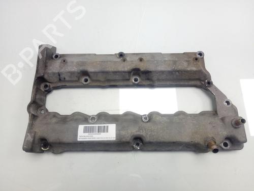 Used Valve cover MITSUBISHI PAJERO III (V7_W, V6_W) 3.5 (V65W, V75W) (203 hp) 18640702