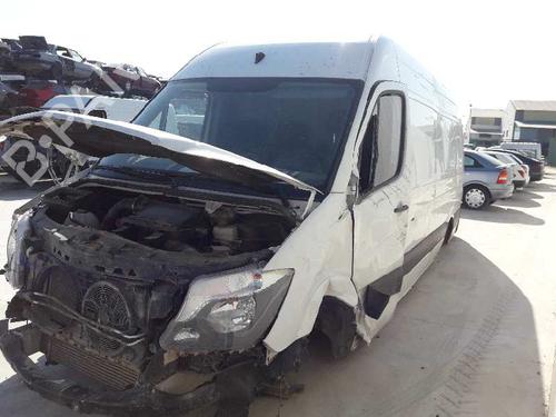 Front left lock MERCEDES-BENZ SPRINTER 3-t Van (B906) 209 CDI (906.611, 906.613) | BP12656247C98 