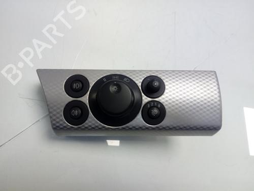 Commande de phare OPEL ASTRA H GTC (A04) 1.9 CDTi (L08) (150 hp) 15728413