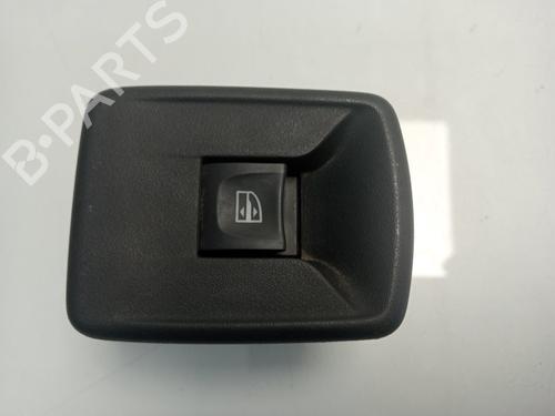 Used Right front window switch RENAULT KANGOO / GRAND KANGOO II (KW0/1_) [2008-2025]  17808008