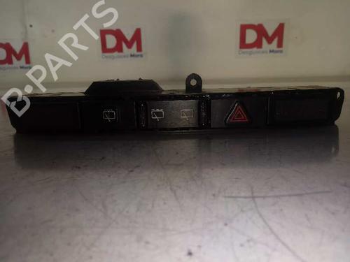 Used Warning switch CHRYSLER VOYAGER / GRAND VOYAGER III (GS_, NS_) 2.5 TD (116 hp) 30370624