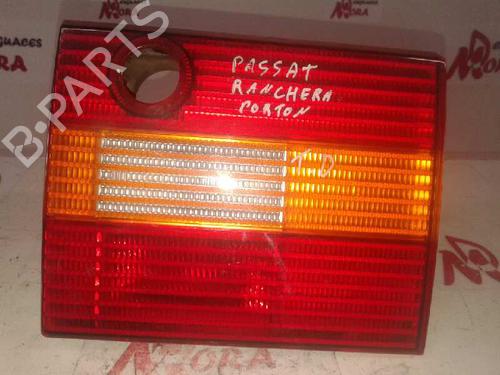 Used Right tailgate light VW PASSAT B3/B4 Variant (3A5, 35I) 1.9 TDI (90 hp) 30368946