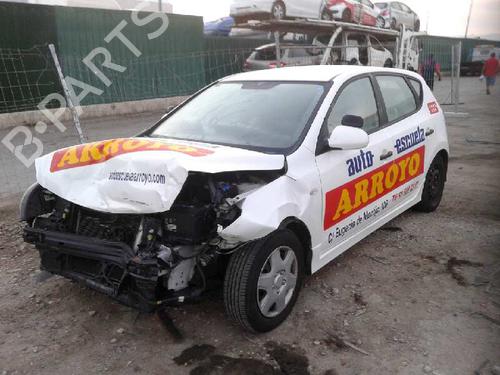 Used Parts HYUNDAI i30 Estate (FD)    2602186