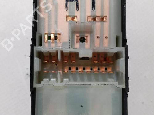 Przełącznik szyby przedniej lewej NISSAN X-TRAIL I (T30) | BP30913809I27