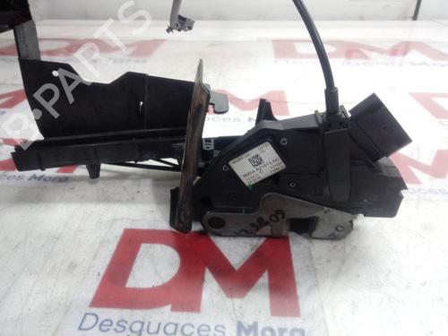 Used Front left lock FORD FOCUS III Turnier 1.6 TDCi (95 hp) 12667207