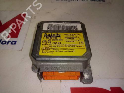 Used ECU airbags CITROËN BERLINGO / BERLINGO FIRST Box Body/MPV (M_) 2.0 HDI 90 4WD (MBRHY, MCRHY) (90 hp) 16685977