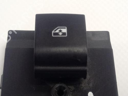 Used Right front window switch CHEVROLET ORLANDO (J309) 2.0 D (131 hp) 30373676