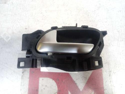 Used Front left interior door handle PEUGEOT 208 I (CA_, CC_) [2012-2021]  16216514