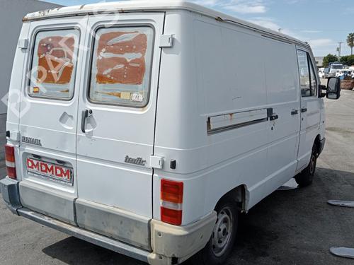 Left headlight RENAULT TRAFIC Van (T_, P_, V_) 2.1 D | BP13658171C28