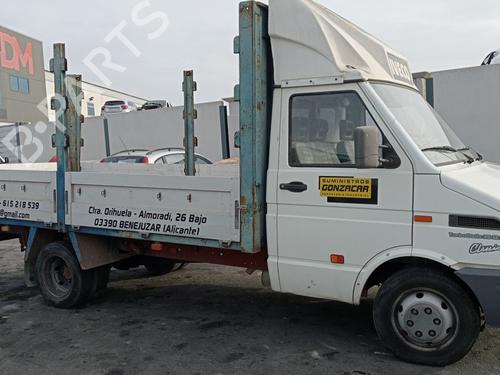 Brugte IVECO DAILY III Platform/Chassis 35 C 12 , 35 S 12 (AEKA14A1, AEKA14AA, AEKA64A1,... (116 hp) 4237298